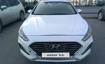 Hyundai Sonata 2019 года за 7 500 000 тг. в Астана фото 2