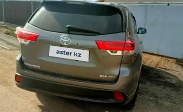 Toyota Highlander 2017 года за 18 000 000 тг. в Астана фото 4