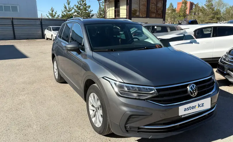 Volkswagen Tiguan 2021 года за 16 800 000 тг. в Костанай