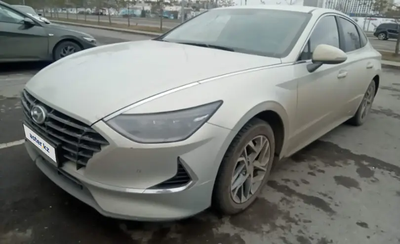 Hyundai Sonata 2022 года за 13 000 000 тг. в Астана