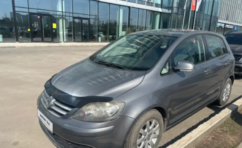Volkswagen Golf 2006 года за 3 000 000 тг. в Астана