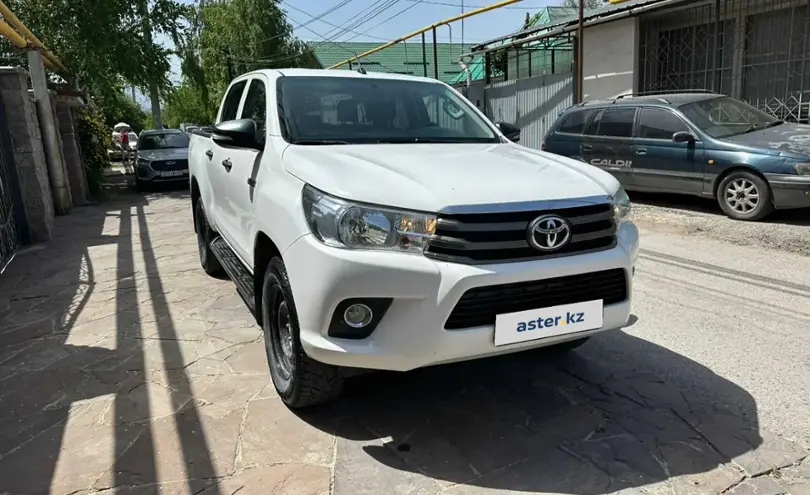 Toyota Hilux 2016 года за 13 900 000 тг. в Алматы