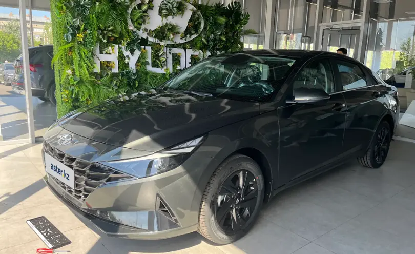 Hyundai Elantra 2023 года за 10 800 000 тг. в Астана