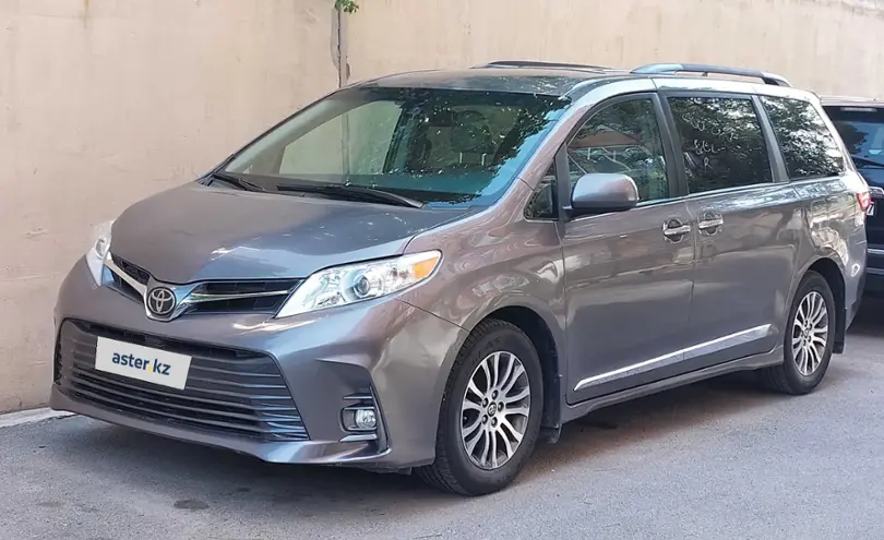 Toyota Sienna 2019 года за 17 800 000 тг. в Шымкент