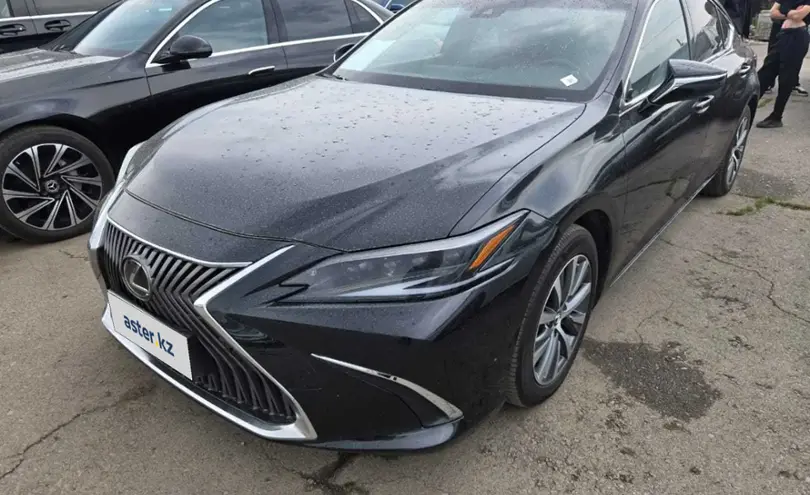 Lexus ES 2020 года за 18 000 000 тг. в Алматы