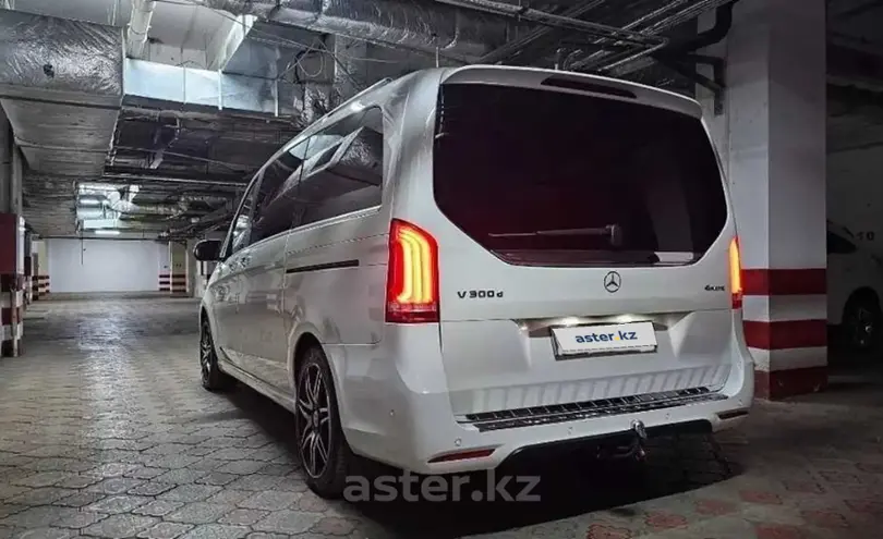 Mercedes-Benz V-Класс 2019 года за 34 900 000 тг. в Алматы фото 4
