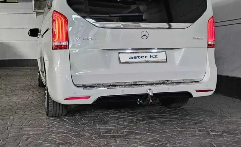 Mercedes-Benz V-Класс 2019 года за 34 900 000 тг. в Алматы фото 3