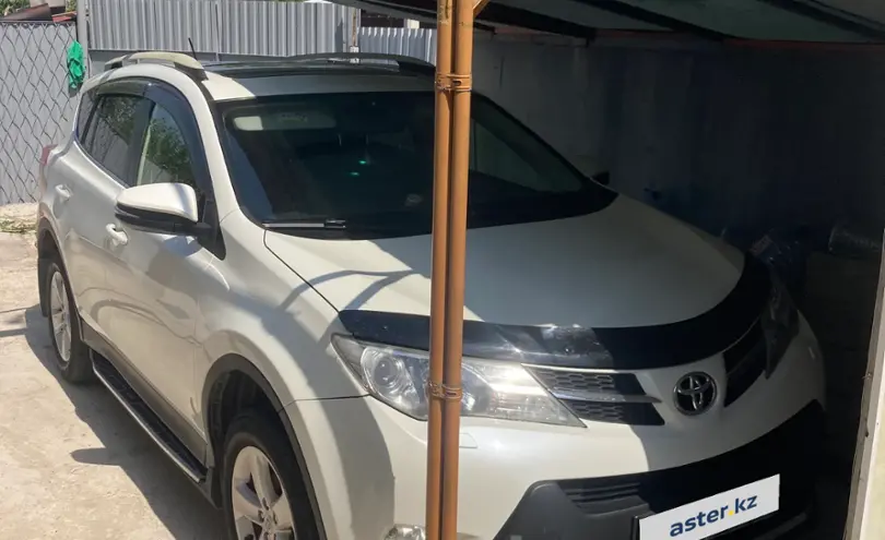 Toyota RAV4 2013 года за 11 000 000 тг. в Алматы