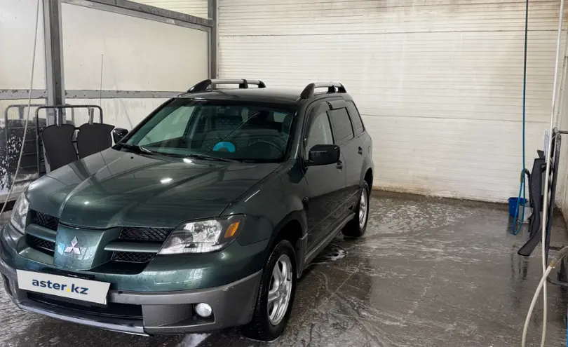 Mitsubishi Outlander 2004 года за 4 400 000 тг. в Астана