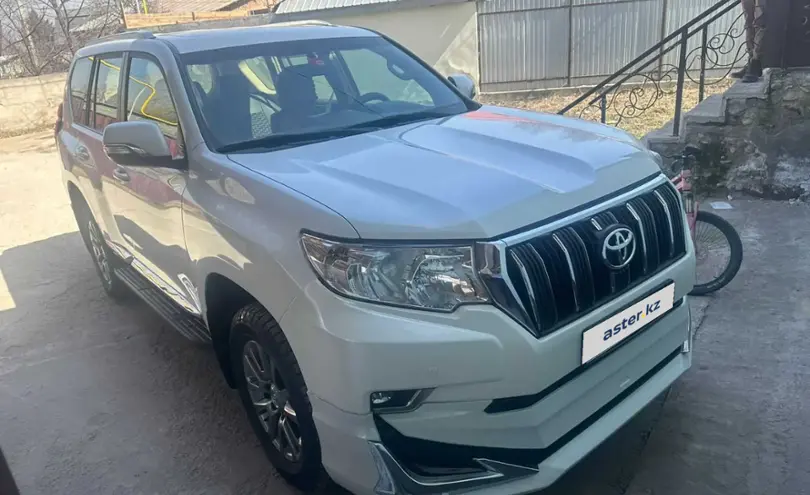 Toyota Land Cruiser Prado 2020 года за 22 000 000 тг. в Алматы