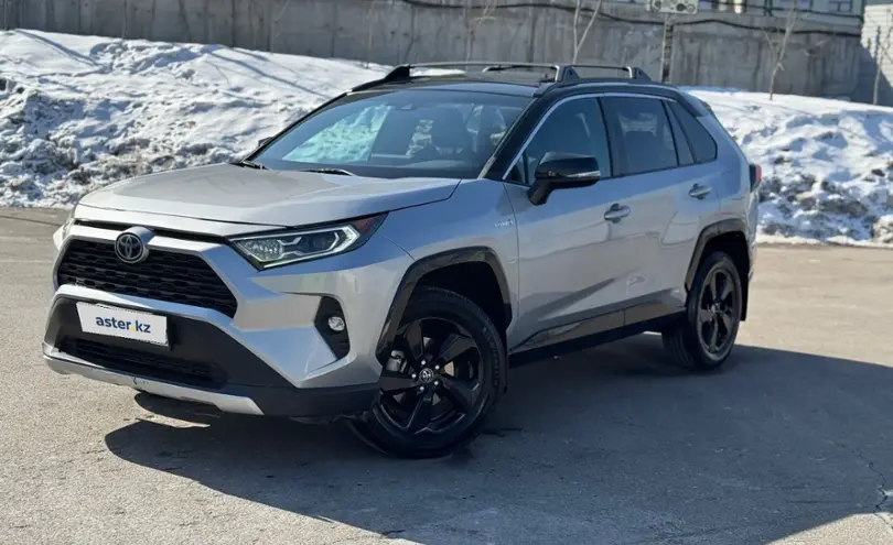 Toyota RAV4 2020 года за 16 000 000 тг. в Алматы