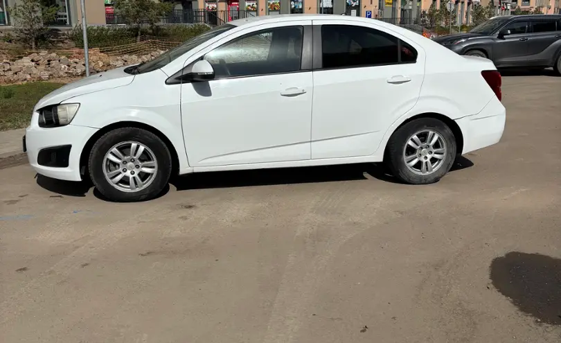 Chevrolet Aveo 2014 года за 3 300 000 тг. в Астана