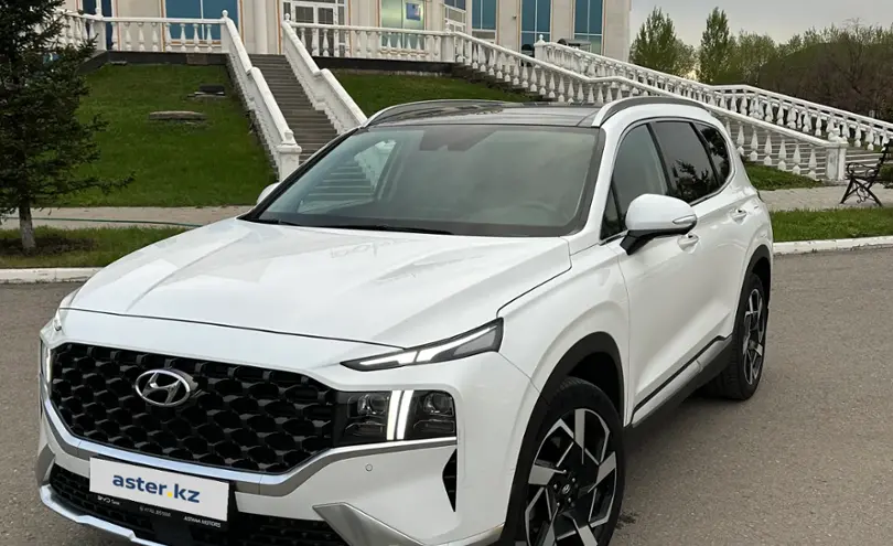 Hyundai Santa Fe 2022 года за 18 000 000 тг. в Астана