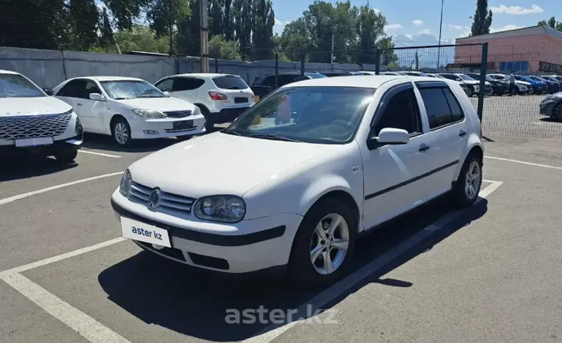 Volkswagen Golf 2000 года за 2 700 000 тг. в Алматы
