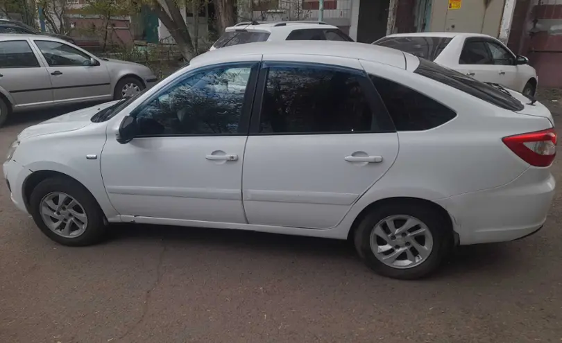 LADA (ВАЗ) Granta 2015 года за 2 500 000 тг. в Астана