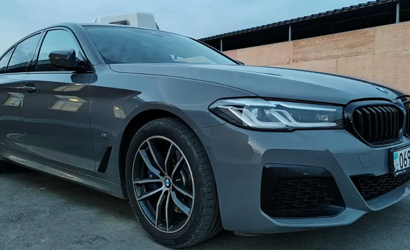 BMW 5 серии 2022 года за 24 000 000 тг. в Астана