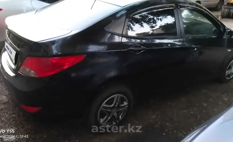 Hyundai Solaris 2011 года за 3 400 000 тг. в Усть-Каменогорск фото 2