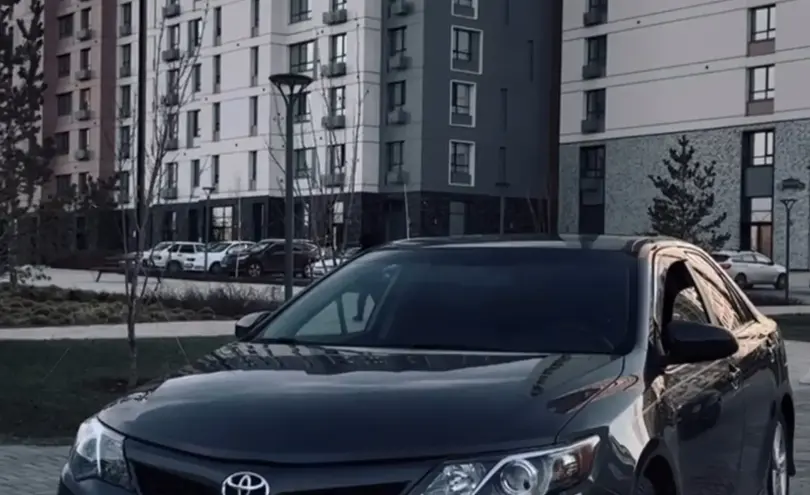 Toyota Camry 2014 года за 9 000 000 тг. в Шымкент