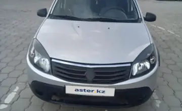 Renault Sandero 2014 года за 3 500 000 тг. в Караганда фото 2