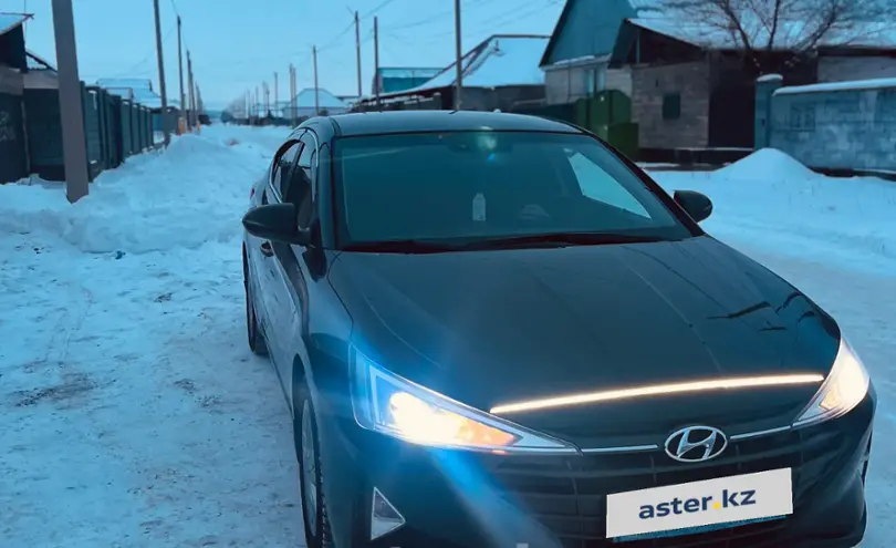 Hyundai Elantra 2019 года за 8 100 000 тг. в Талдыкорган