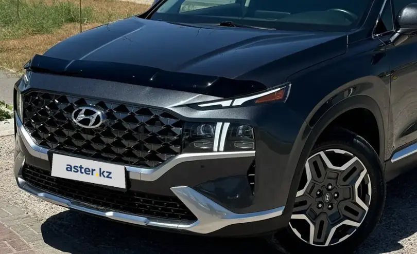 Hyundai Santa Fe 2021 года за 16 000 000 тг. в Астана