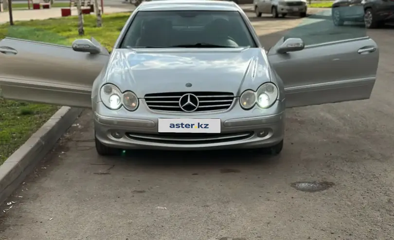 Mercedes-Benz CLK-Класс 2003 года за 3 200 000 тг. в Астана