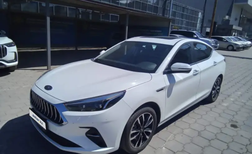 JAC J7 2023 года за 7 800 000 тг. в Караганда