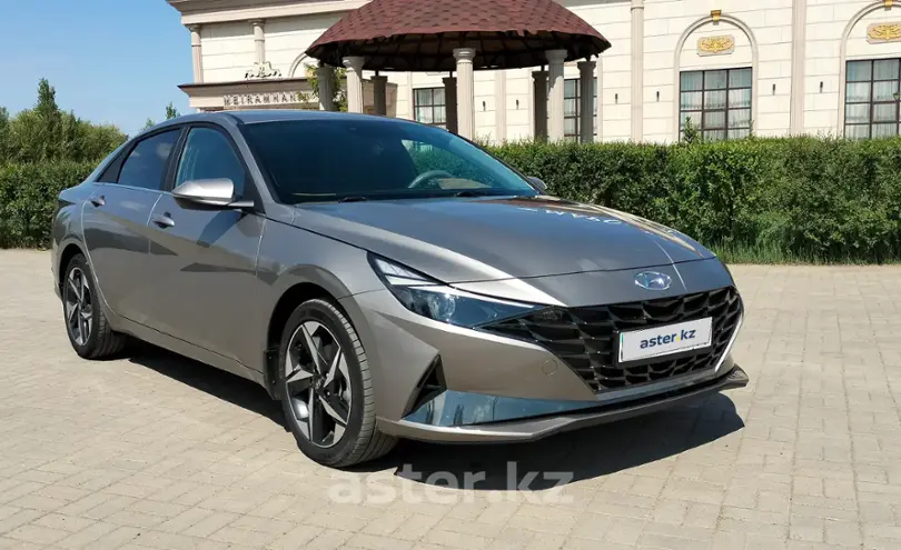 Hyundai Elantra 2023 года за 11 600 000 тг. в Уральск