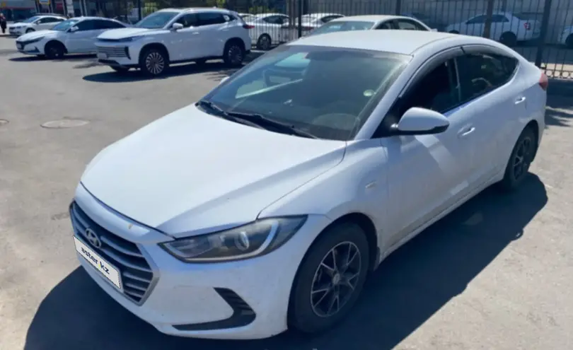 Hyundai Elantra 2017 года за 7 500 000 тг. в Астана