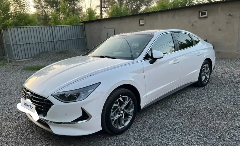 Hyundai Sonata 2023 года за 13 200 000 тг. в Караганда