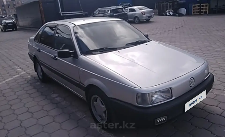 Volkswagen Passat 1988 года за 1 500 000 тг. в Караганда фото 3