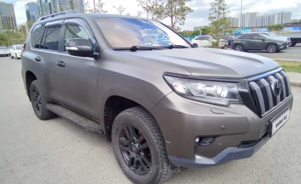 Toyota Land Cruiser Prado 2009 года за 18 000 000 тг. в Астана фото 3