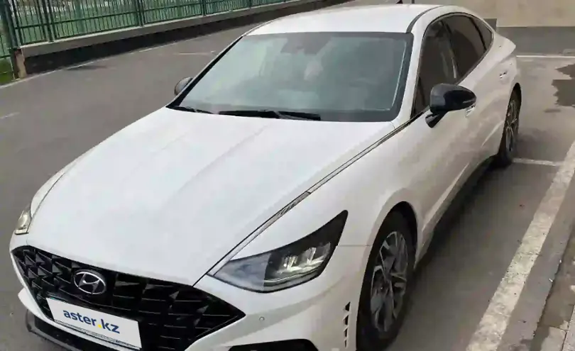 Hyundai Sonata 2021 года за 13 000 000 тг. в Шымкент