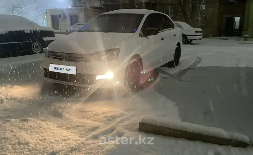 Volkswagen Polo 2019 года за 6 500 000 тг. в Актау