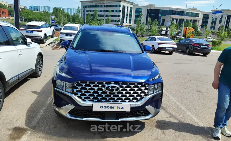 Hyundai Santa Fe 2022 года за 15 000 000 тг. в Астана