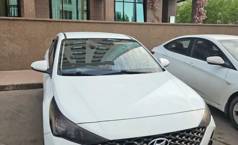 Hyundai Accent 2020 года за 9 500 000 тг. в Астана