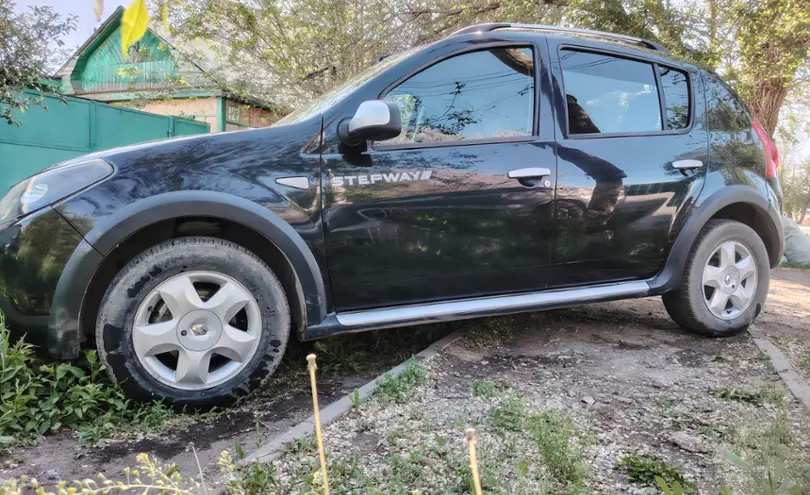 Renault Sandero 2014 года за 3 900 000 тг. в Актобе