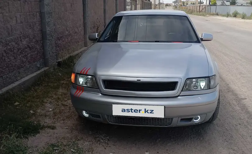 Audi A8 1994 года за 2 000 000 тг. в Алматы