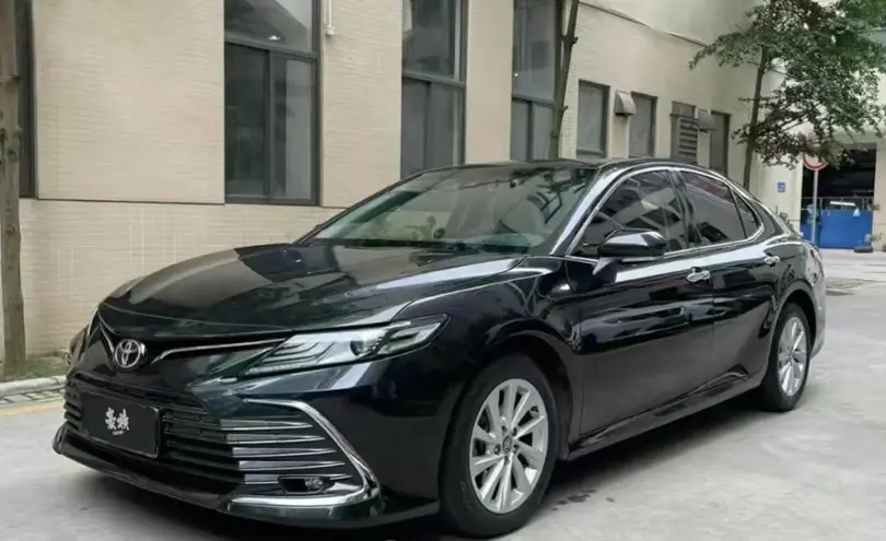 Toyota Camry 2022 года за 14 000 000 тг. в Алматы