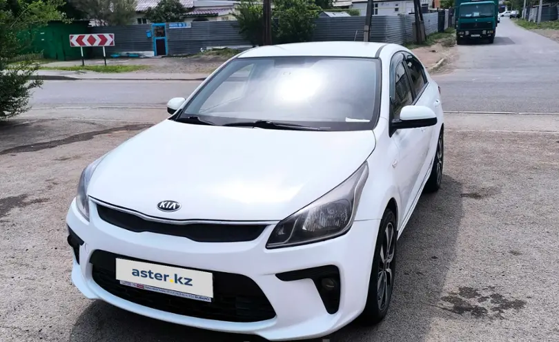 Kia Rio 2019 года за 7 000 000 тг. в Астана