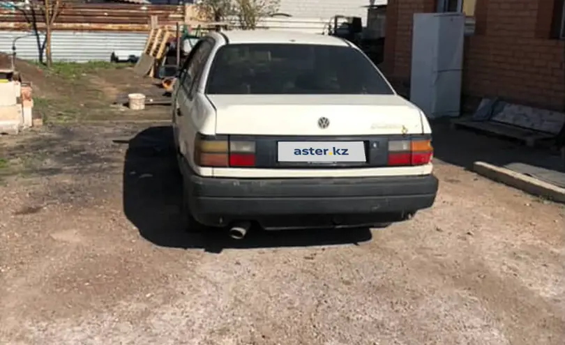 Volkswagen Passat 1991 года за 600 000 тг. в Астана