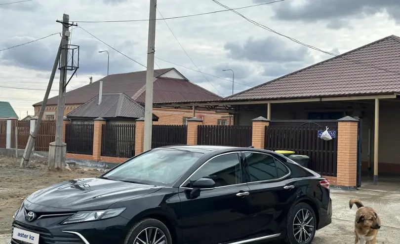 Toyota Camry 2023 года за 16 500 000 тг. в Атырауская область