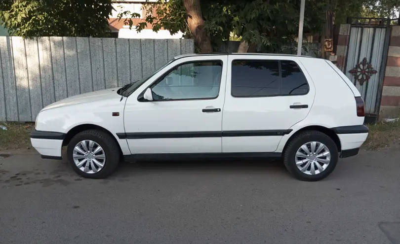 Volkswagen Golf 1992 года за 1 700 000 тг. в Алматы