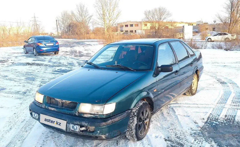 Volkswagen Passat 1996 года за 870 000 тг. в Семей