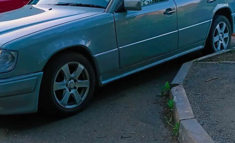 Mercedes-Benz W124 1988 года за 3 100 000 тг. в Карагандинская область