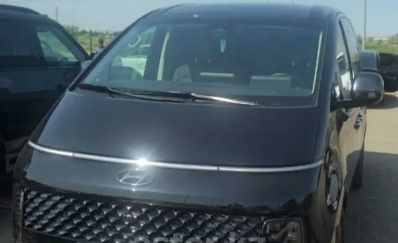 Hyundai Staria 2023 года за 24 500 000 тг. в Астана