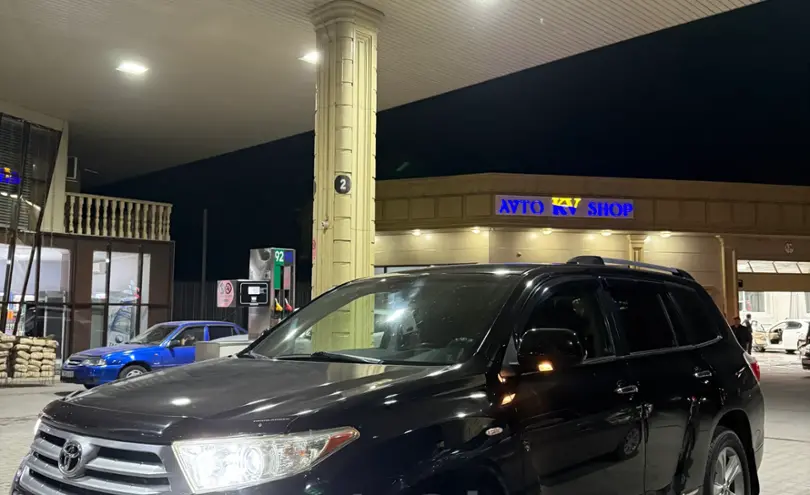 Toyota Highlander 2013 года за 13 800 000 тг. в Алматы