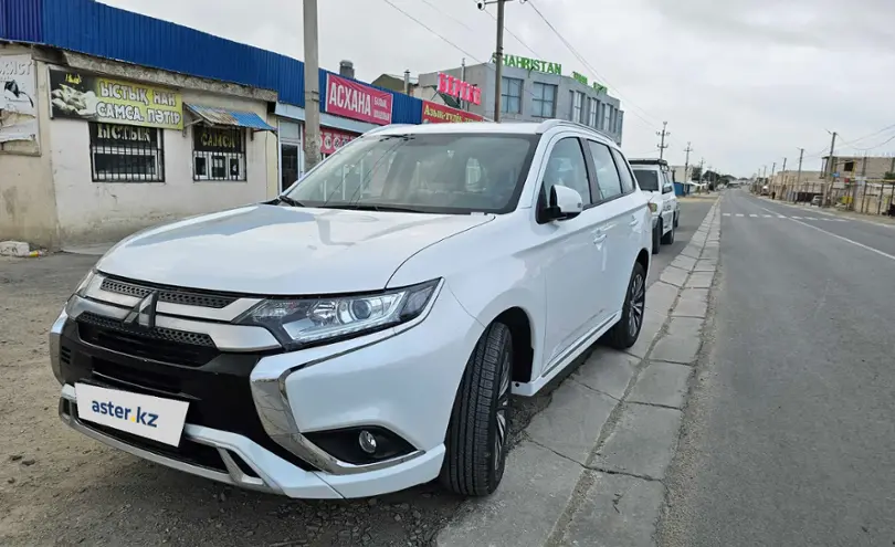 Mitsubishi Outlander 2022 года за 11 900 000 тг. в Алматы