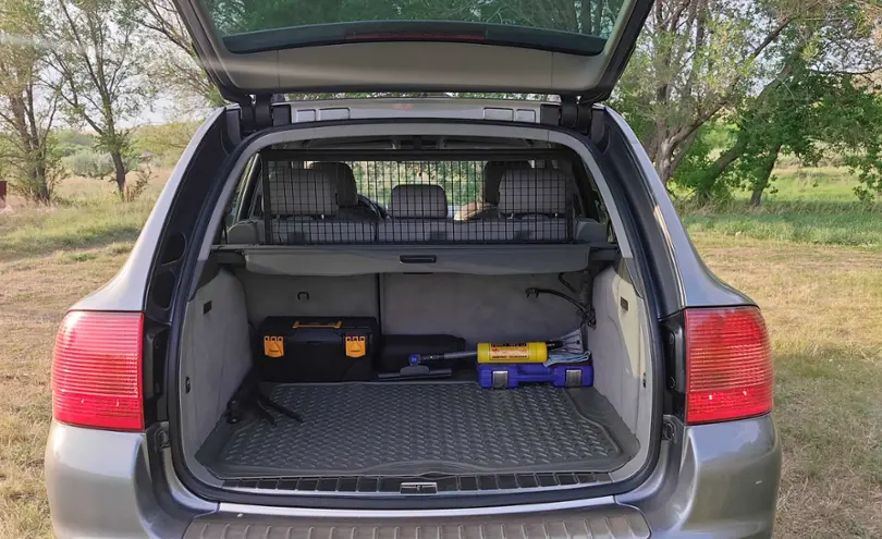 Porsche Cayenne 2005 года за 7 000 000 тг. в Астана