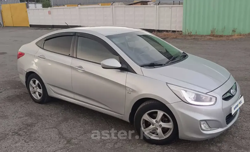 Hyundai Solaris 2014 года за 4 200 000 тг. в Талдыкорган фото 3